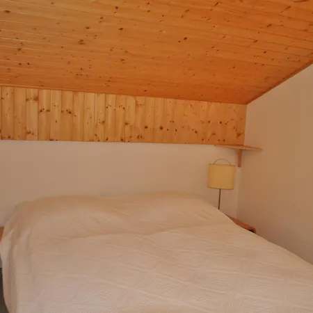 Spacieux, Proche Centre-ville, Parking Inclus - Fr-1-693-126 Apartman Châtel